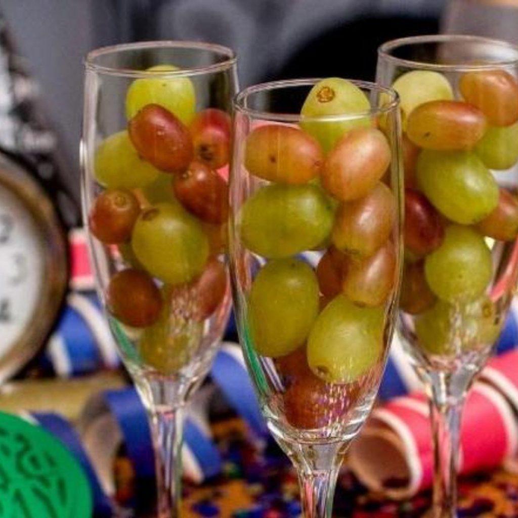 ¿Por qué se comen 12 uvas para recibir el Año Nuevo? – Noticias de