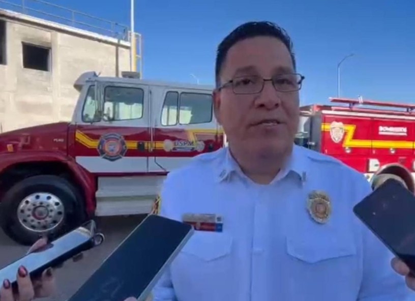 subdirector del Cuerpo de Bomberos Carlos Martínez